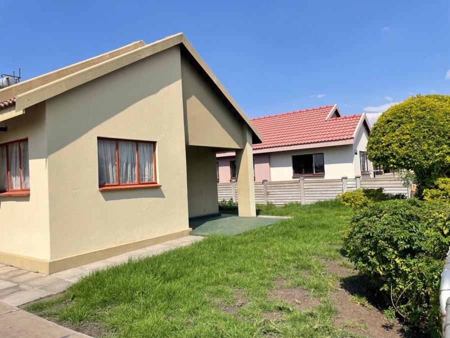 3 Bedroom Property for Sale in Freedom Park North West